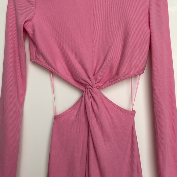 Dress (side cut outs) - Picture 5 of 9